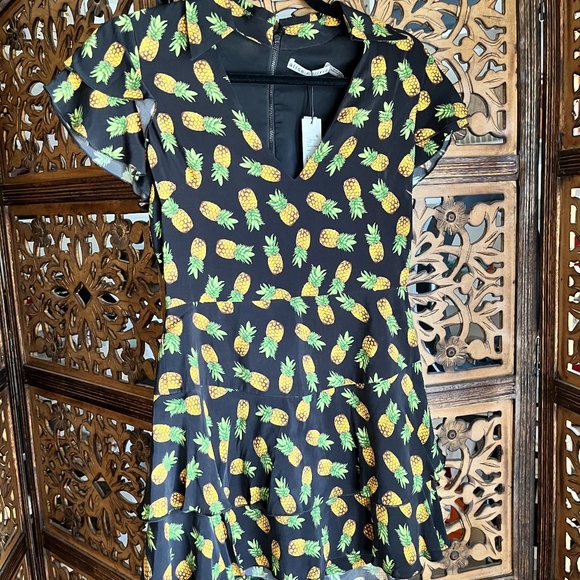 NWT Alice + Olivia Black V neck Pineapple Print Mini Dress Romper 2 - Picture 2 of 9
